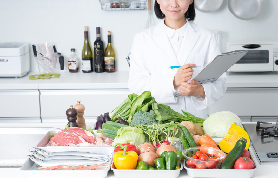 管理栄養士がメニューを作成 写真